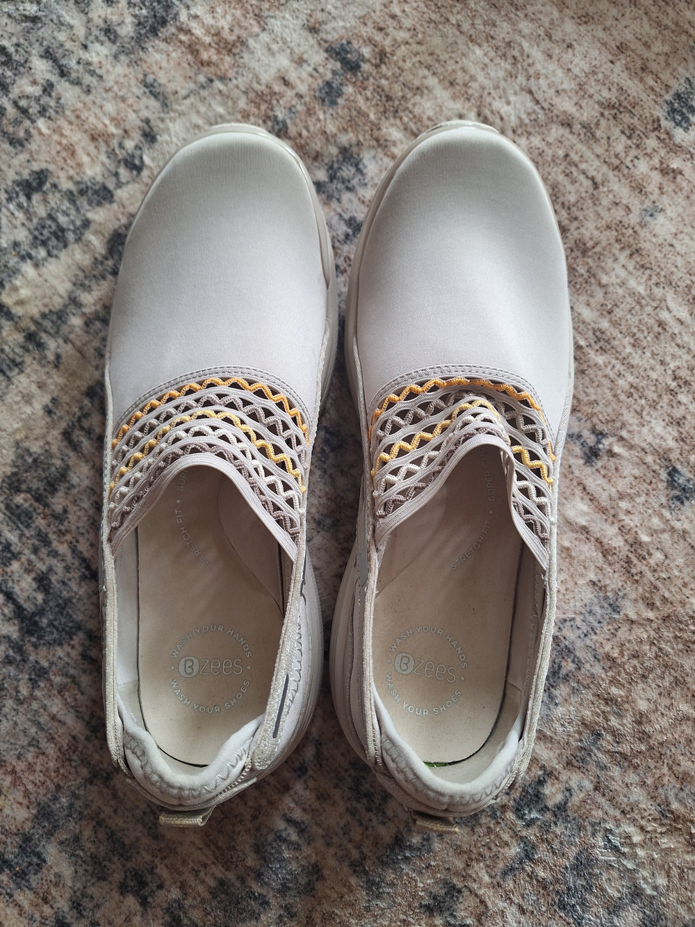 Bzees Women's Slip-On Casual Sneakers. Light Beige with Gold Accents. Sz 8 Wide